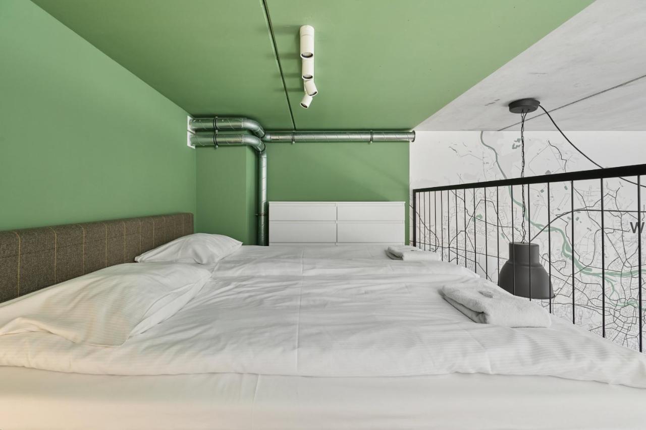 Mezzanine Studio Apartments Zarembowicza Wroclaw Airport By Renters Buitenkant foto