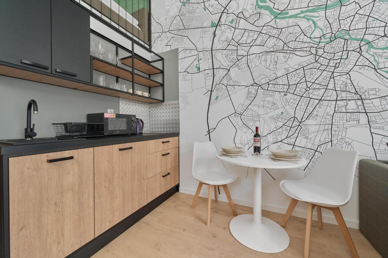 Mezzanine Studio Apartments Zarembowicza Wroclaw Airport By Renters Buitenkant foto