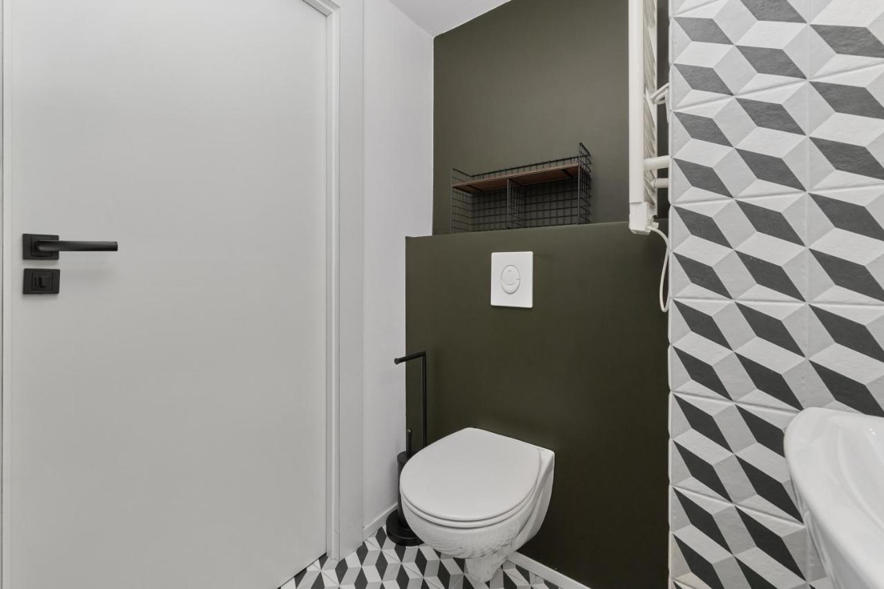 Mezzanine Studio Apartments Zarembowicza Wroclaw Airport By Renters Buitenkant foto