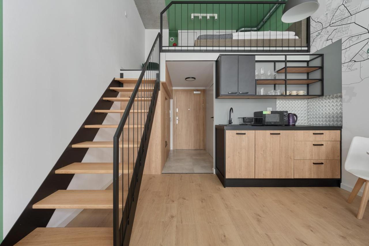 Mezzanine Studio Apartments Zarembowicza Wroclaw Airport By Renters Buitenkant foto